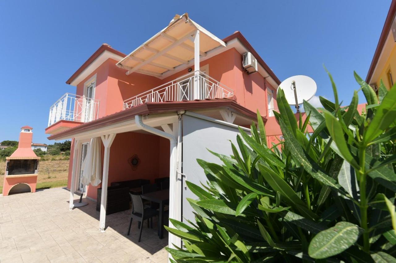 Iridia Resort Villas Foiníki Exterior foto